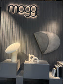Plier wall lamp