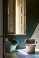 Bloomy armchair