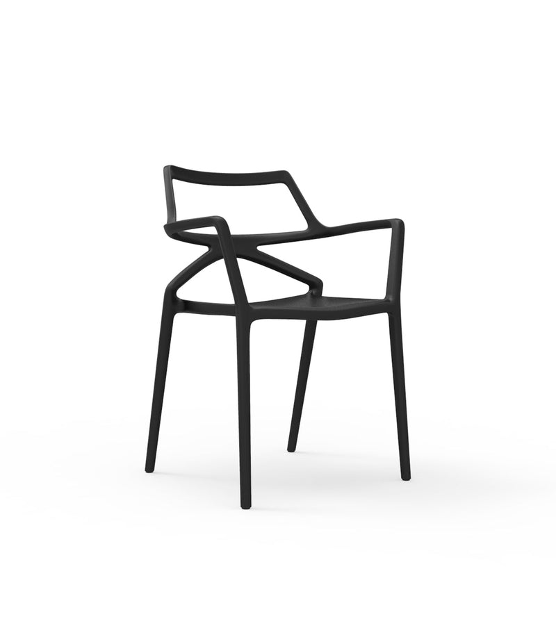 Delta chair with armrests black