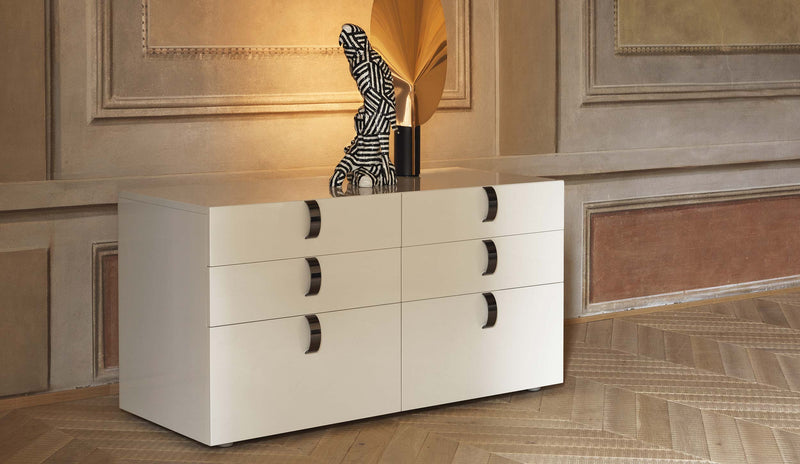 Splendor chest of drawer