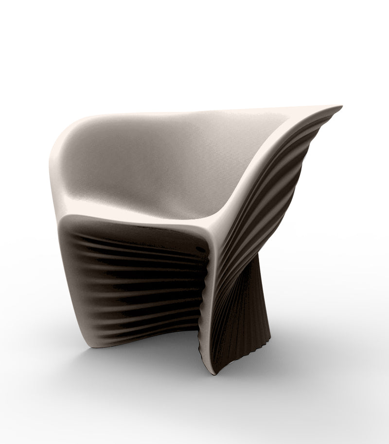 Biophilia lounge chair w/ seat cushion