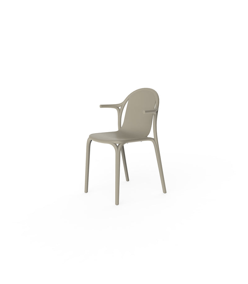 Brooklyn chair with armrests