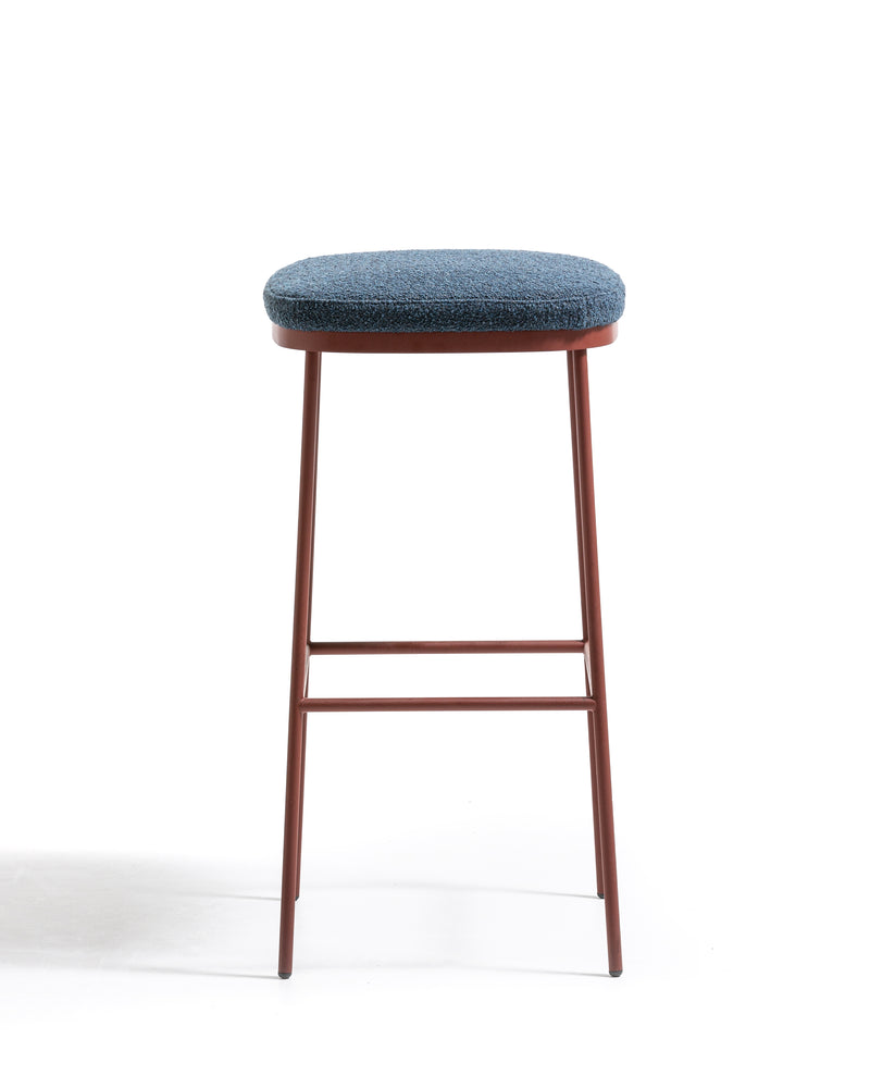Precious bar stool high varnished without backrest